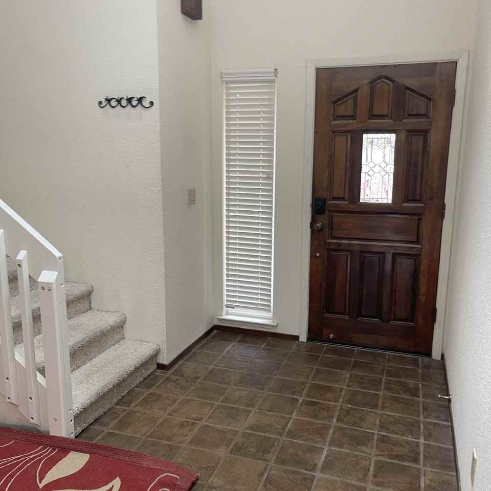 1707 Humboldt Ave - Photo 3 of 19