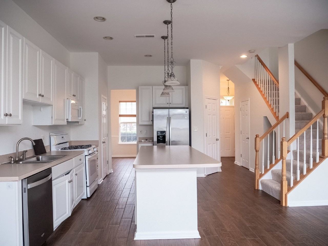 42747 Stadler Ln - Photo 3 of 17