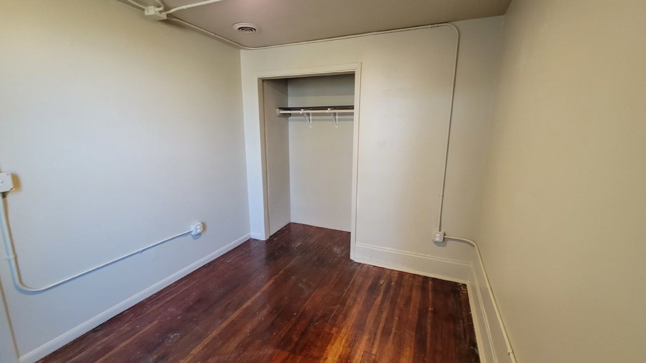 2327 4th St - Photo 3 of 19