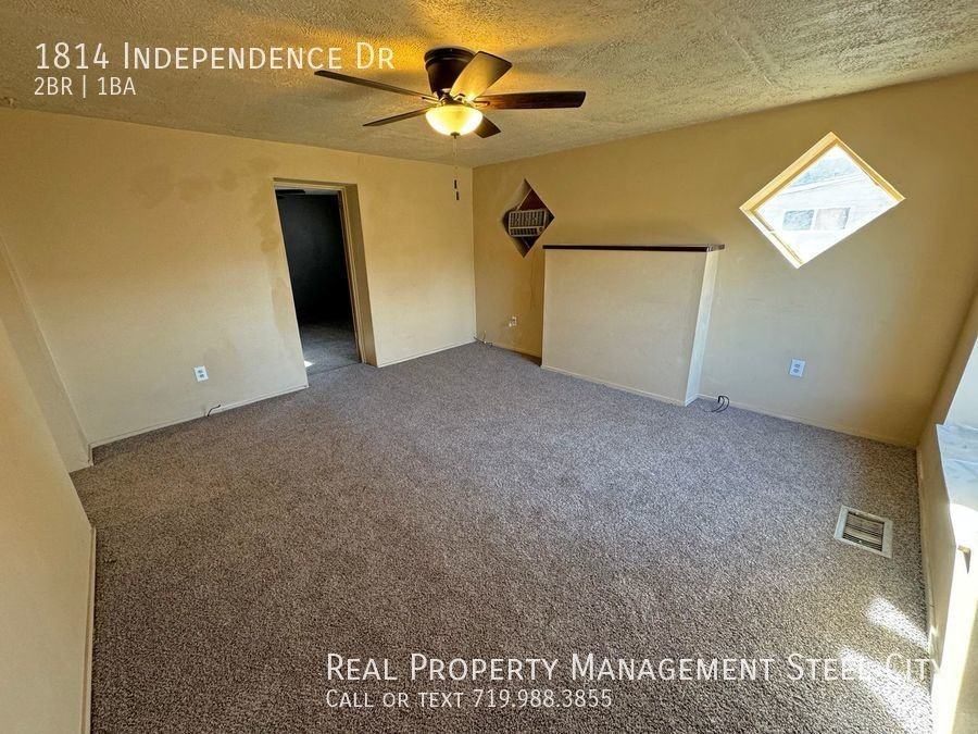 1814 Independence Dr - Photo 2 of 13