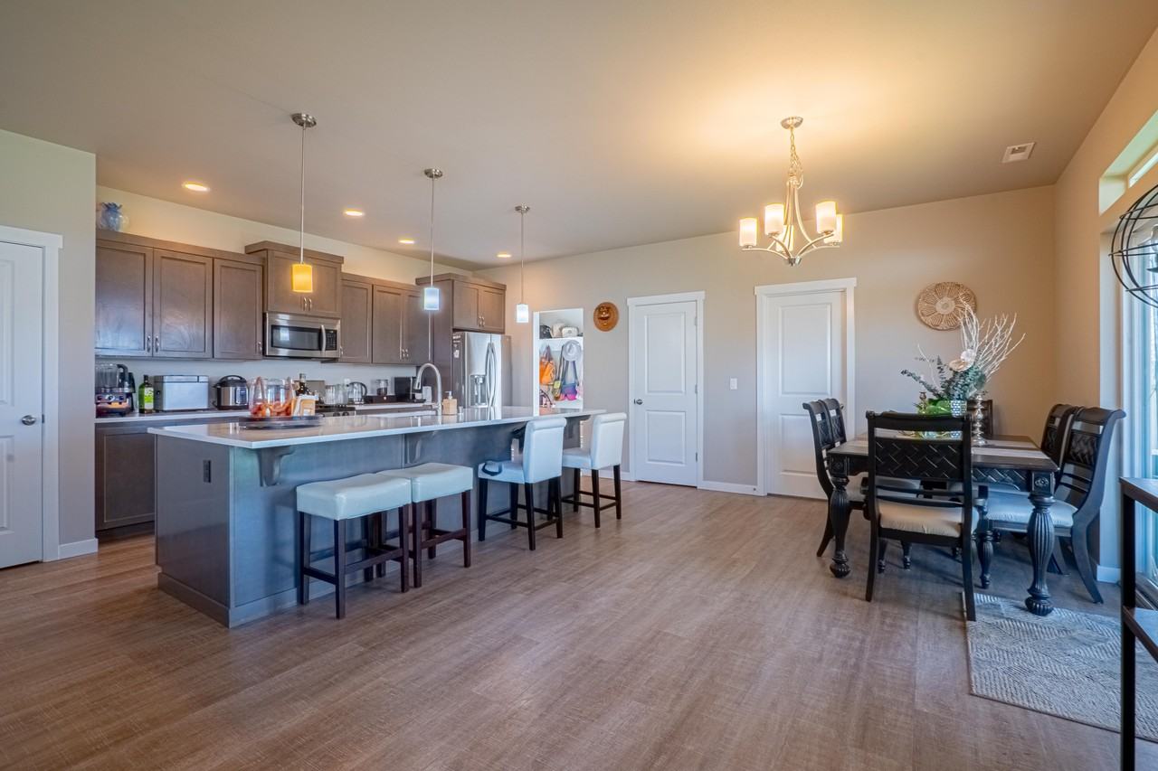 725 Loves Hill Dr #NA - Photo 3 of 25