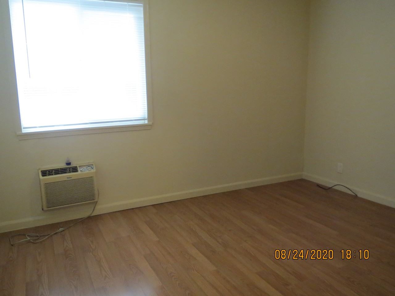 2893 Alma St #2893 - Photo 4 of 9