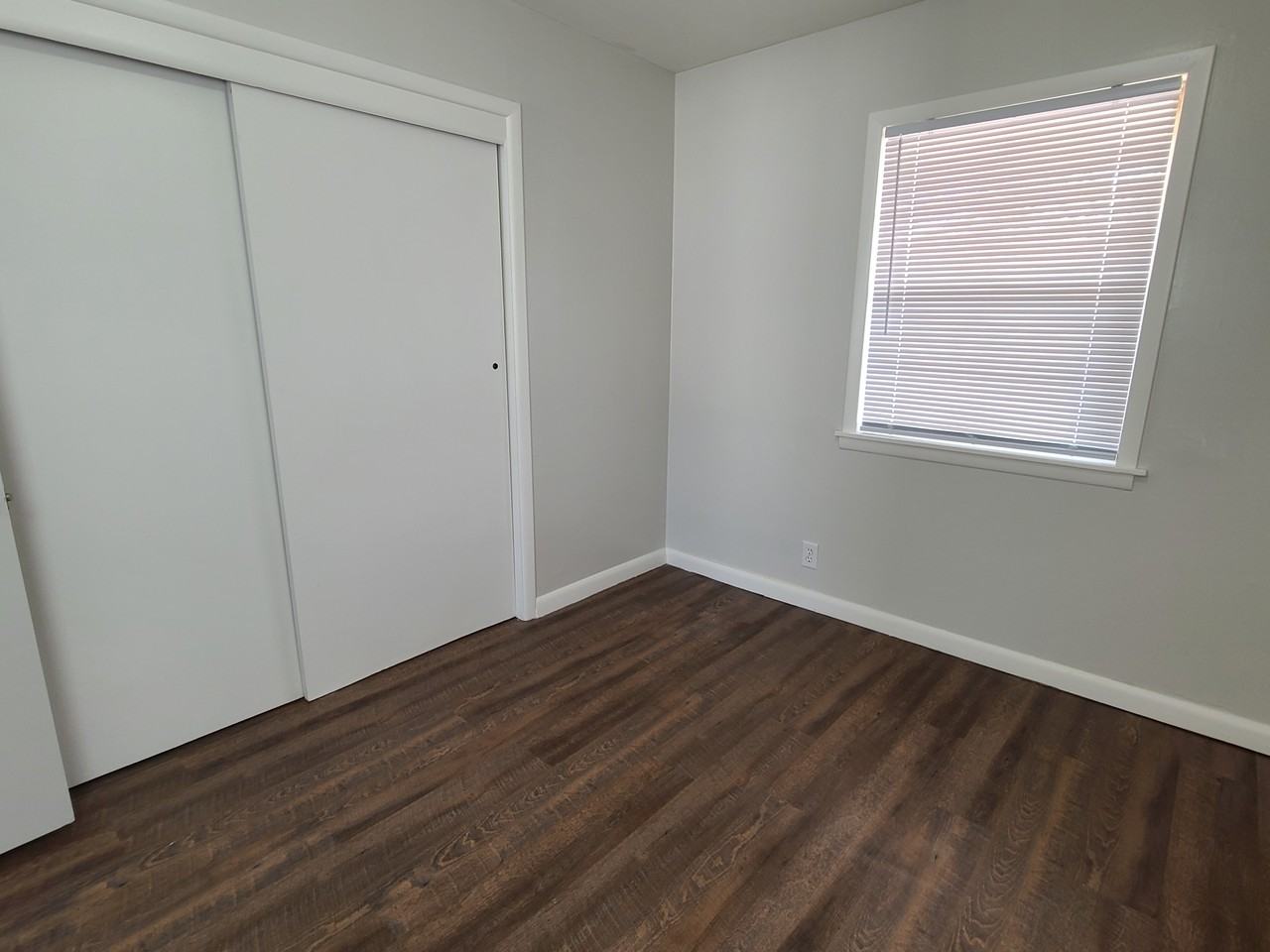 307 Se Avondale Ave #307 - Photo 3 of 7