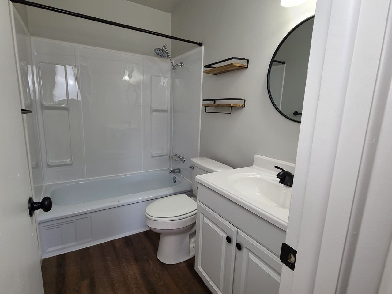 307 Se Avondale Ave #307 - Photo 5 of 7