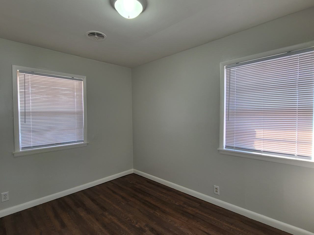 307 Se Avondale Ave #307 - Photo 7 of 7