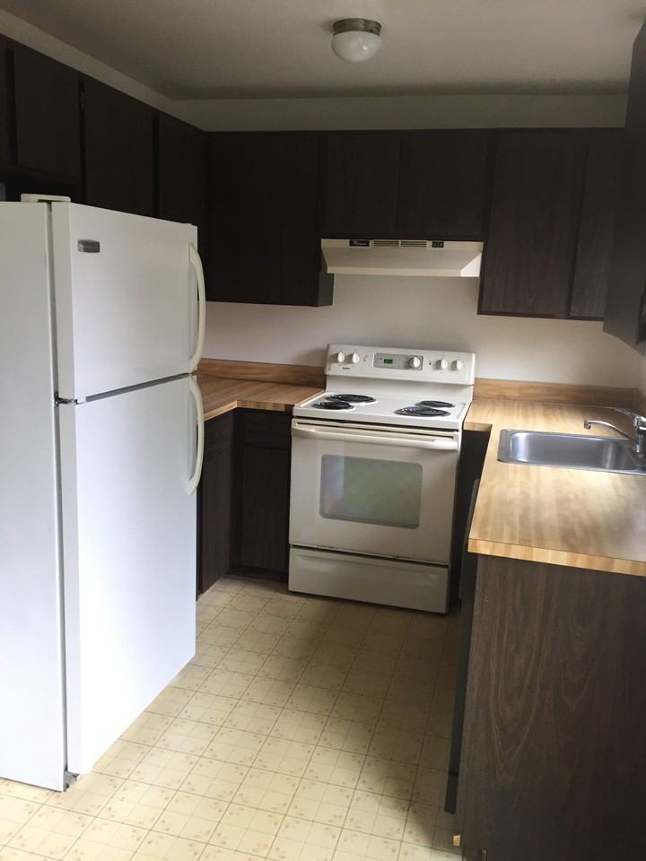 525 Ne 104th St #NA - Photo 5 of 6