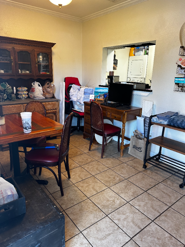 892 W Vanderbilt St #1A - Photo 3 of 12