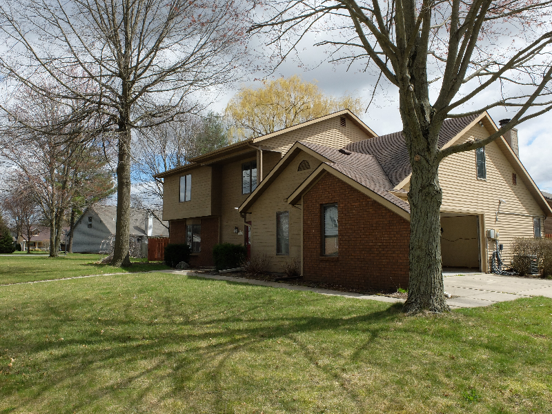 10415 Liberty Glen Dr - Photo 2 of 26
