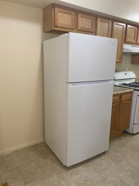 1404 Young St Se #2 - Photo 2 of 10