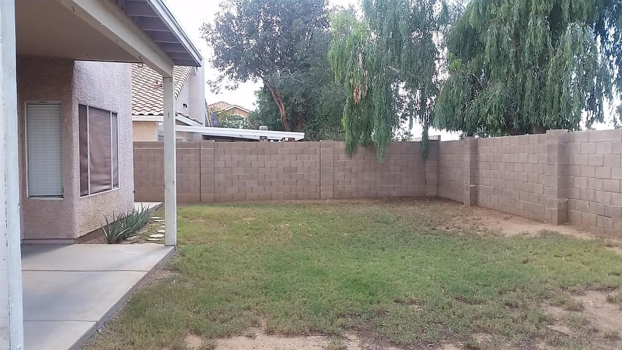 16014 N 48th Pl #1 - Photo 4 of 39
