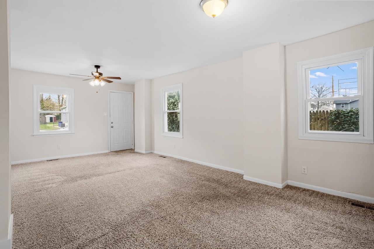 628630 Green St #630 - Photo 3 of 17