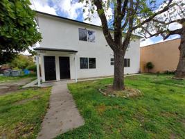 featured image of 1617 Elm St #1