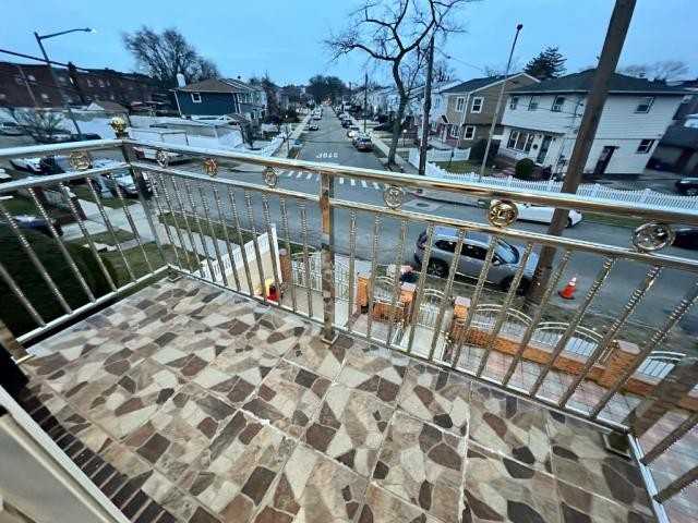 12223 180th St - Photo 3 of 17