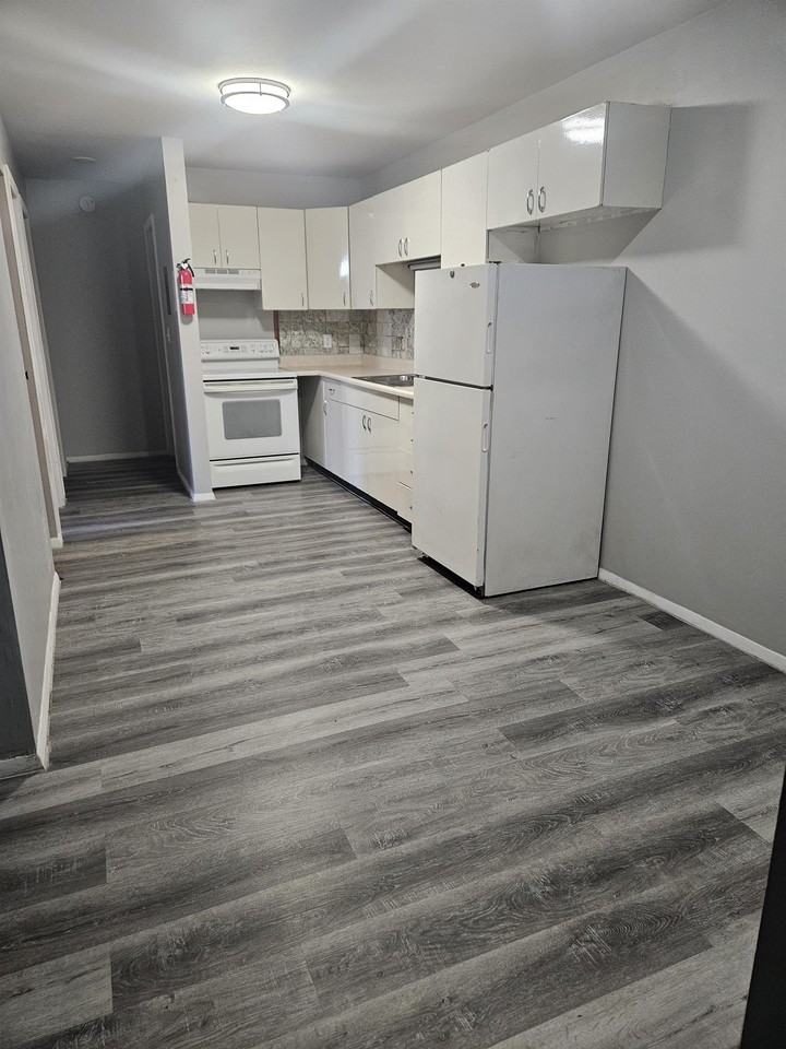 718 Broadway - 1B #1B - Photo 7 of 9