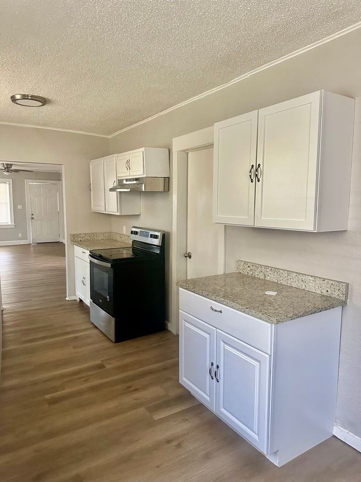 5810 Park Ave - Photo 3 of 11