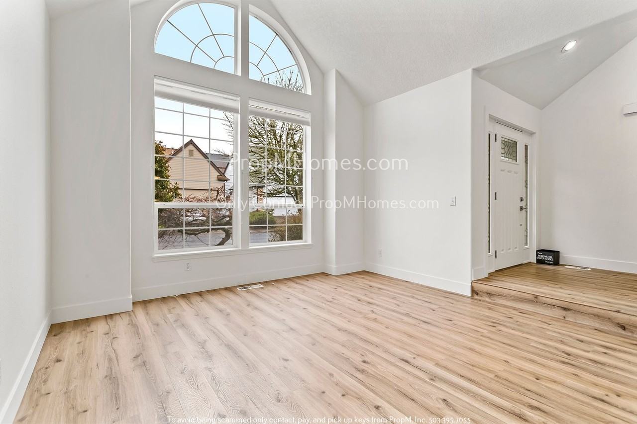 16860 Nw Paddington Dr - Photo 2 of 30