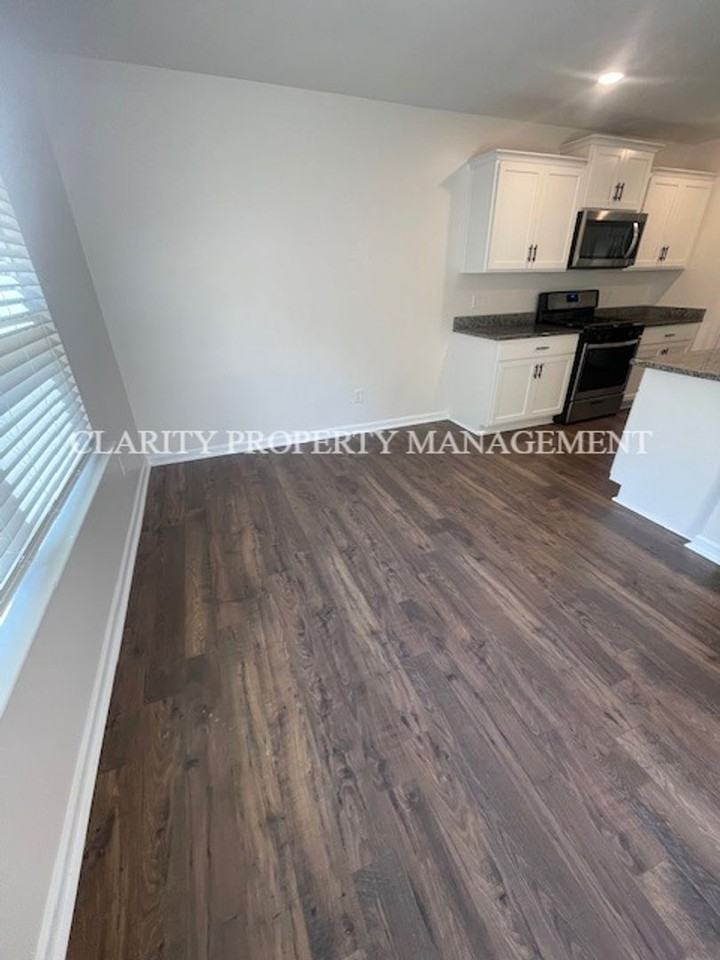 3302 Harmony Ct Ne - Photo 6 of 20