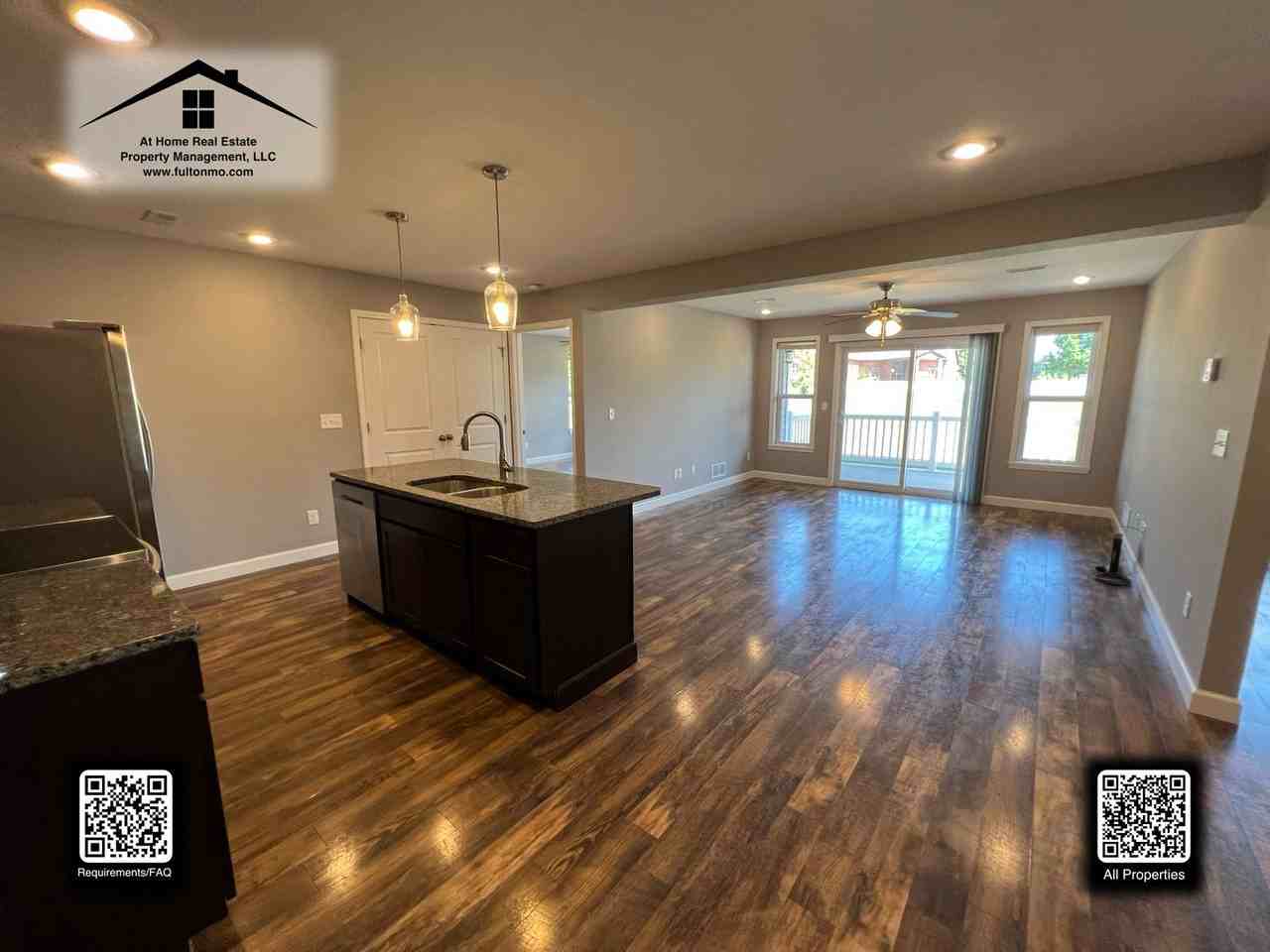 301 East Saint Eunice Road - Photo 3 of 24