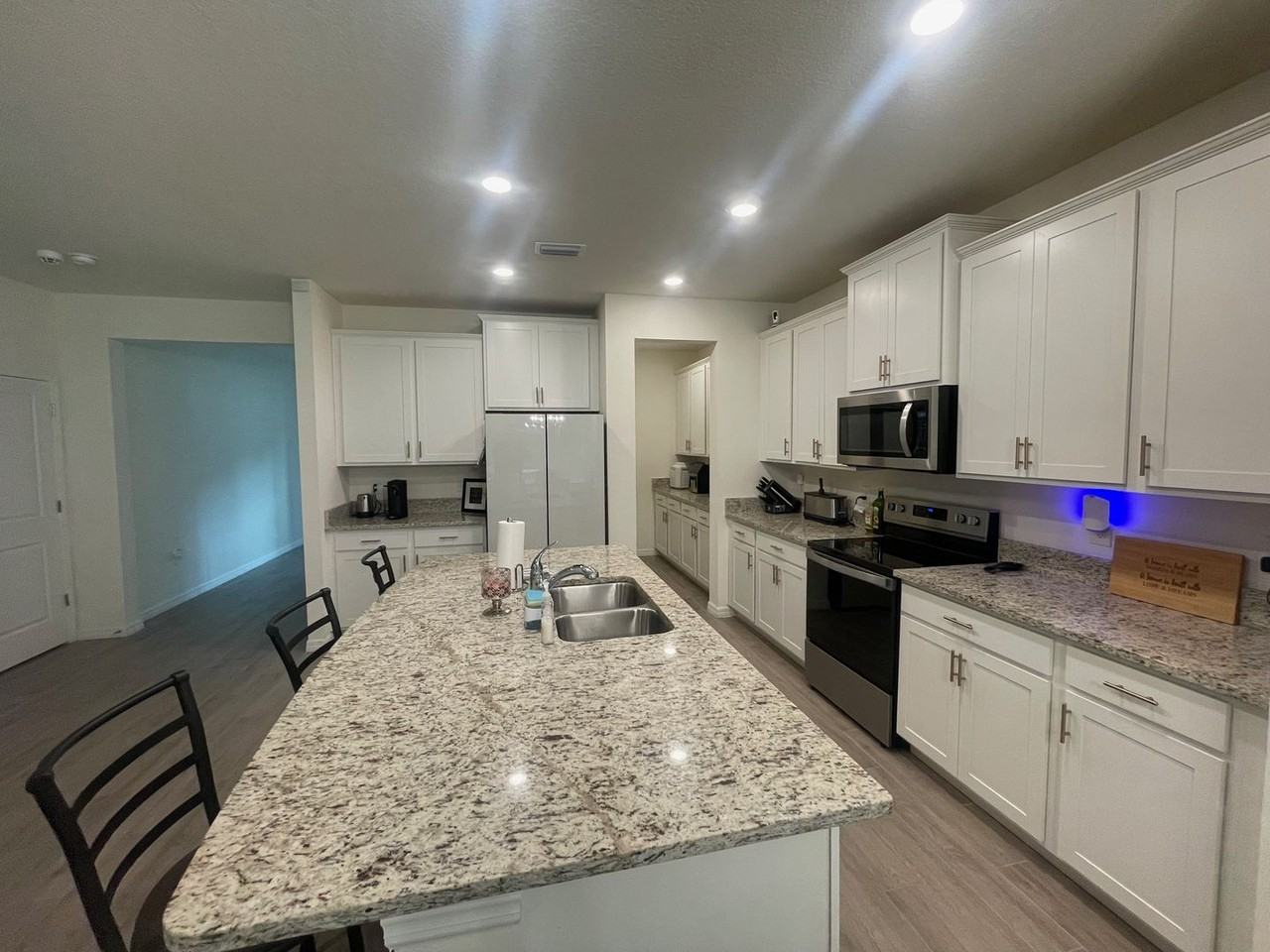 13616 Nw 14th Pl - Photo 2 of 29