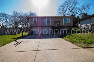 6711 S 75th Ave - Photo 1 of 1
