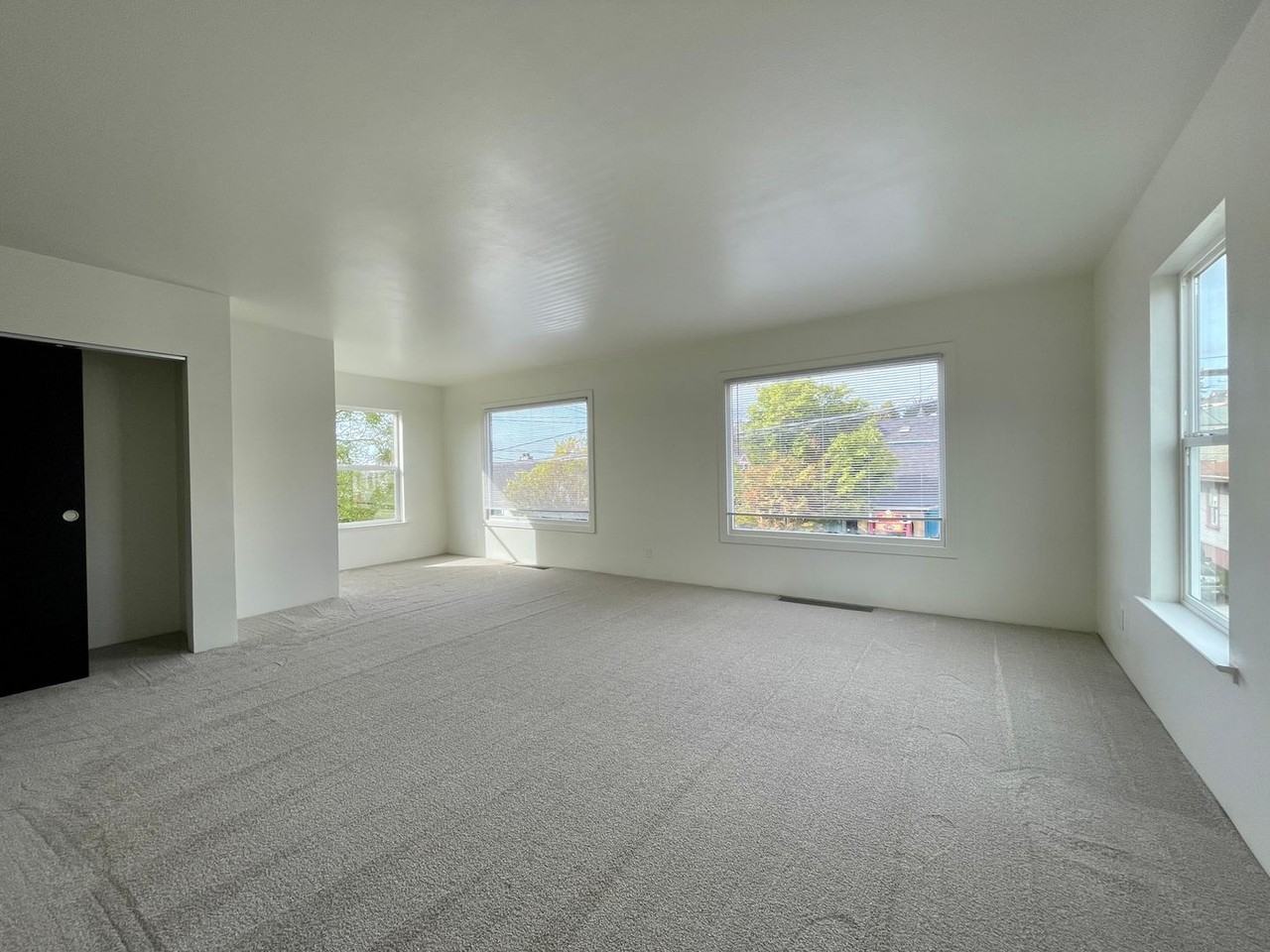 949hend - Photo 2 of 11