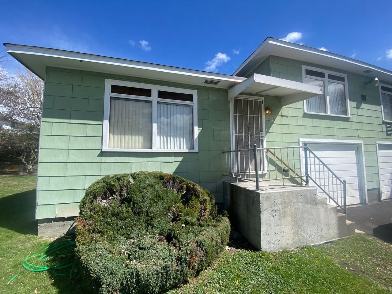 2239 Main St - Photo 2 of 18