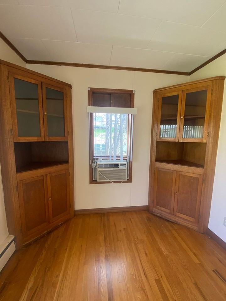 2239 Main St - Photo 5 of 18