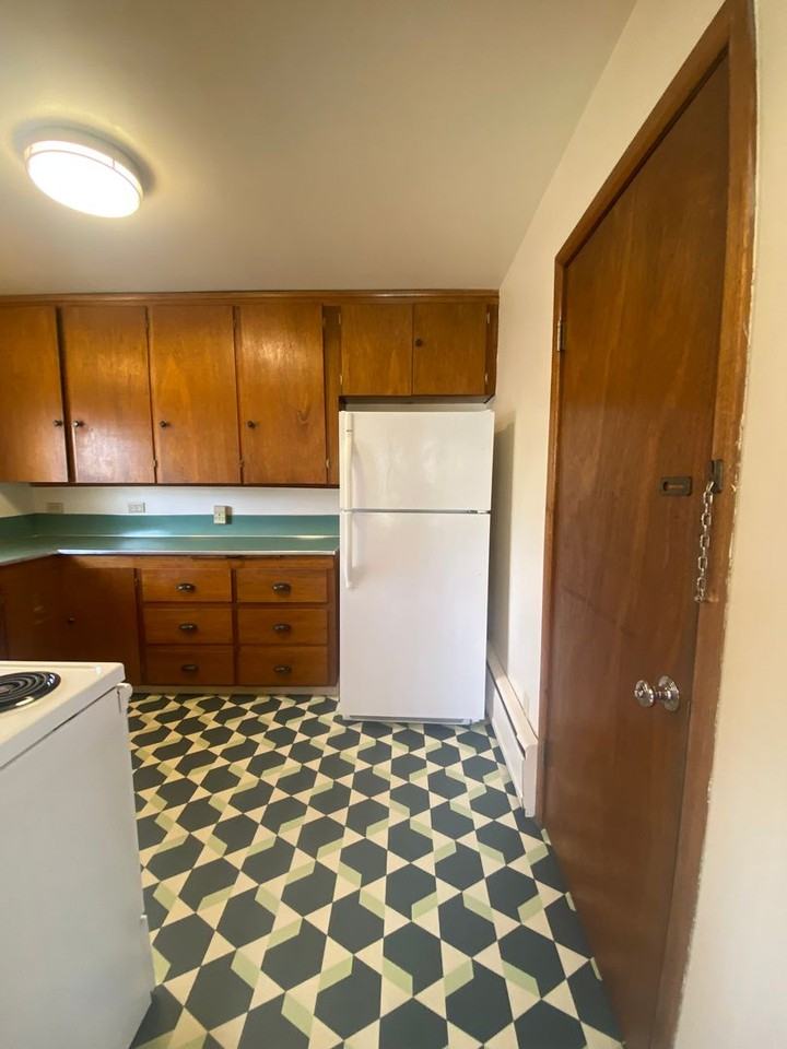 2239 Main St - Photo 6 of 18