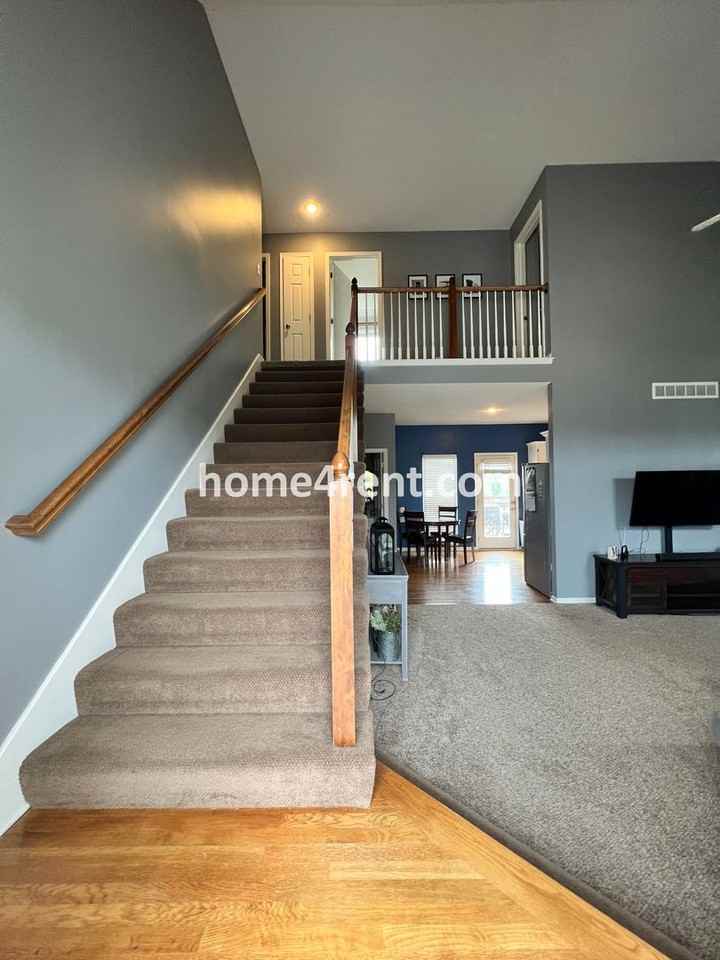 12573 S Race St - Photo 3 of 39