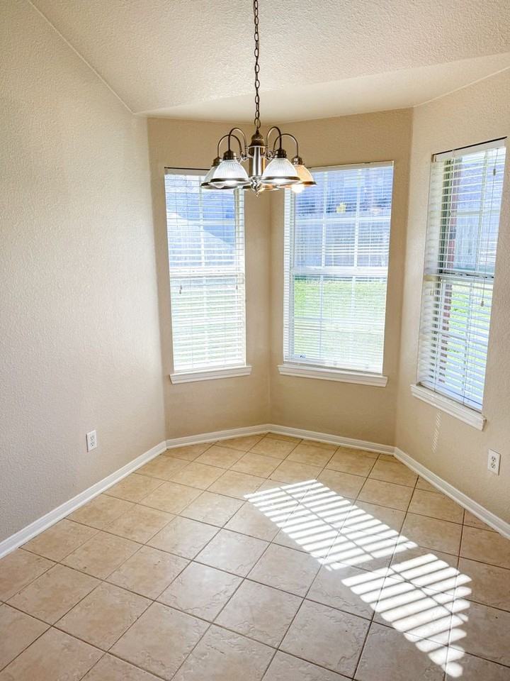 4506 Mildred Ave - Photo 5 of 16