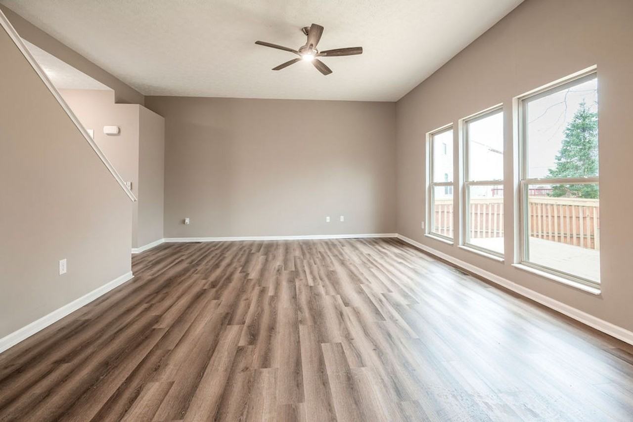 1310 Four Star Dr W - Photo 2 of 20