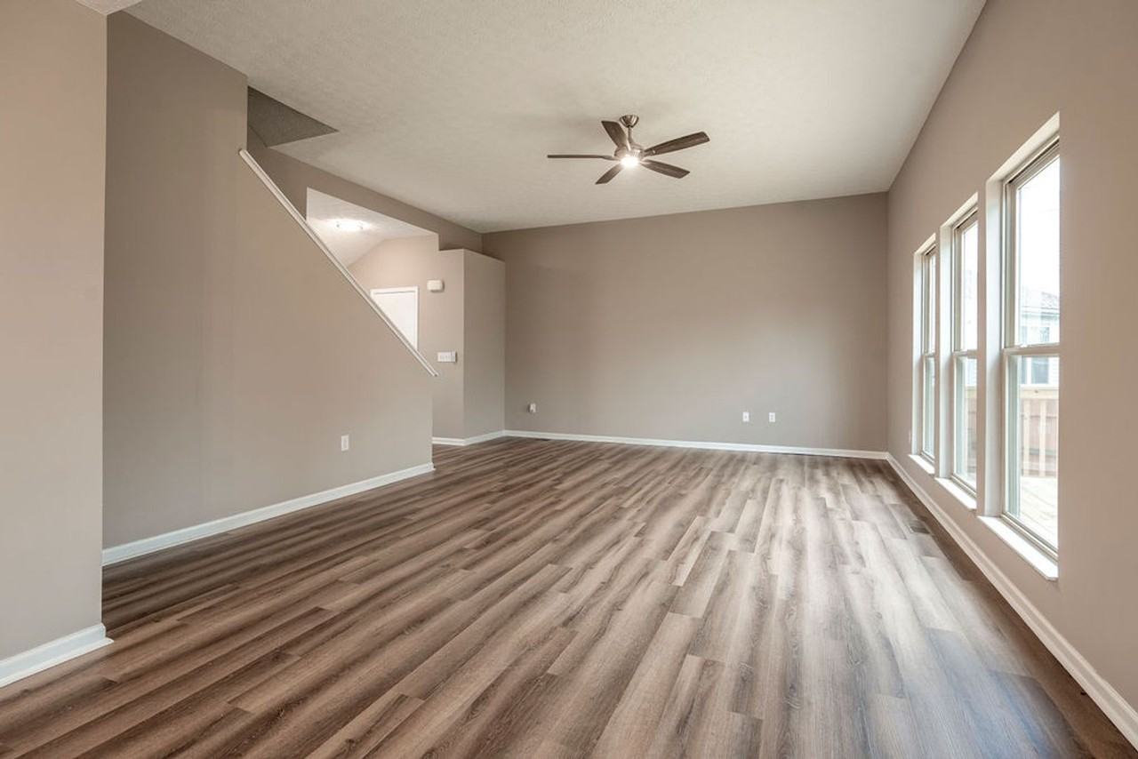 1310 Four Star Dr W - Photo 3 of 20