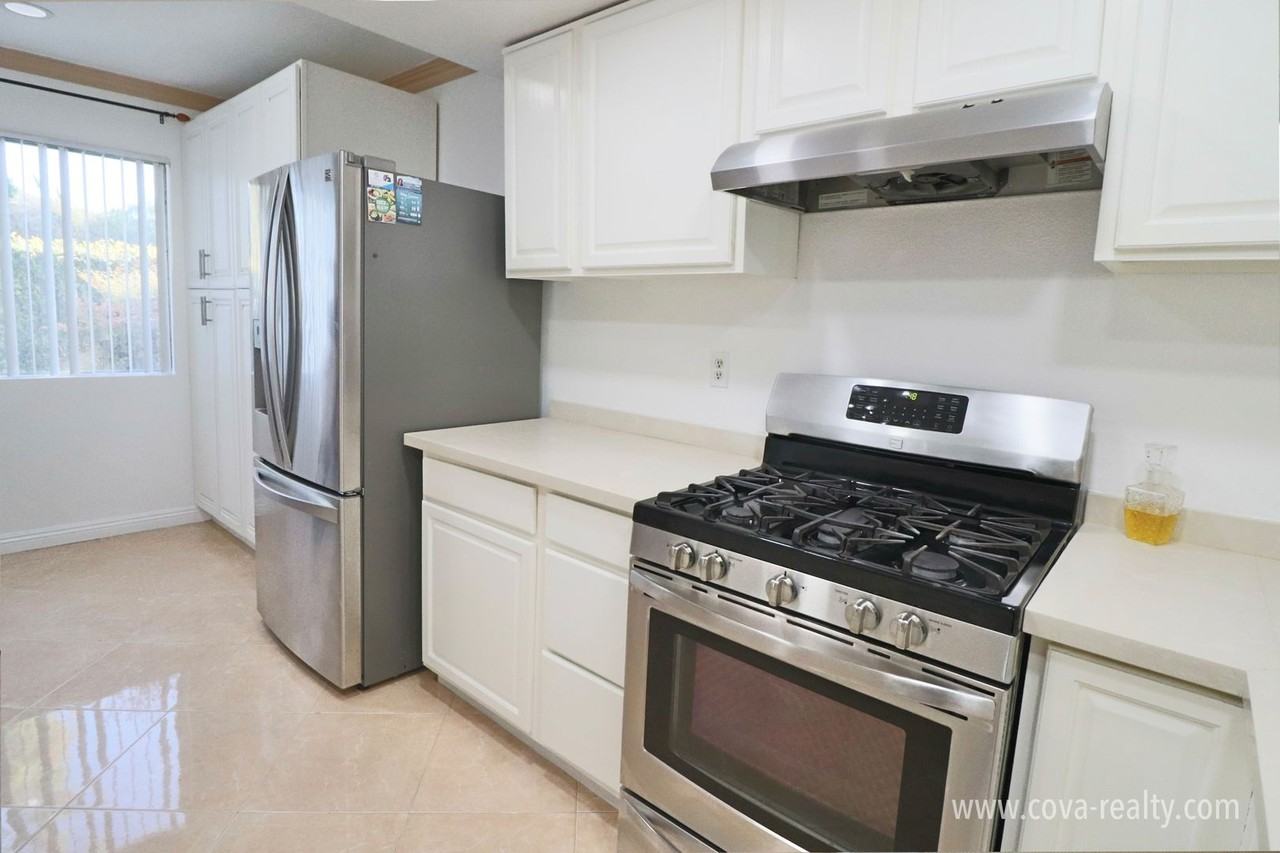 3251 Kelp Ln - Photo 3 of 12