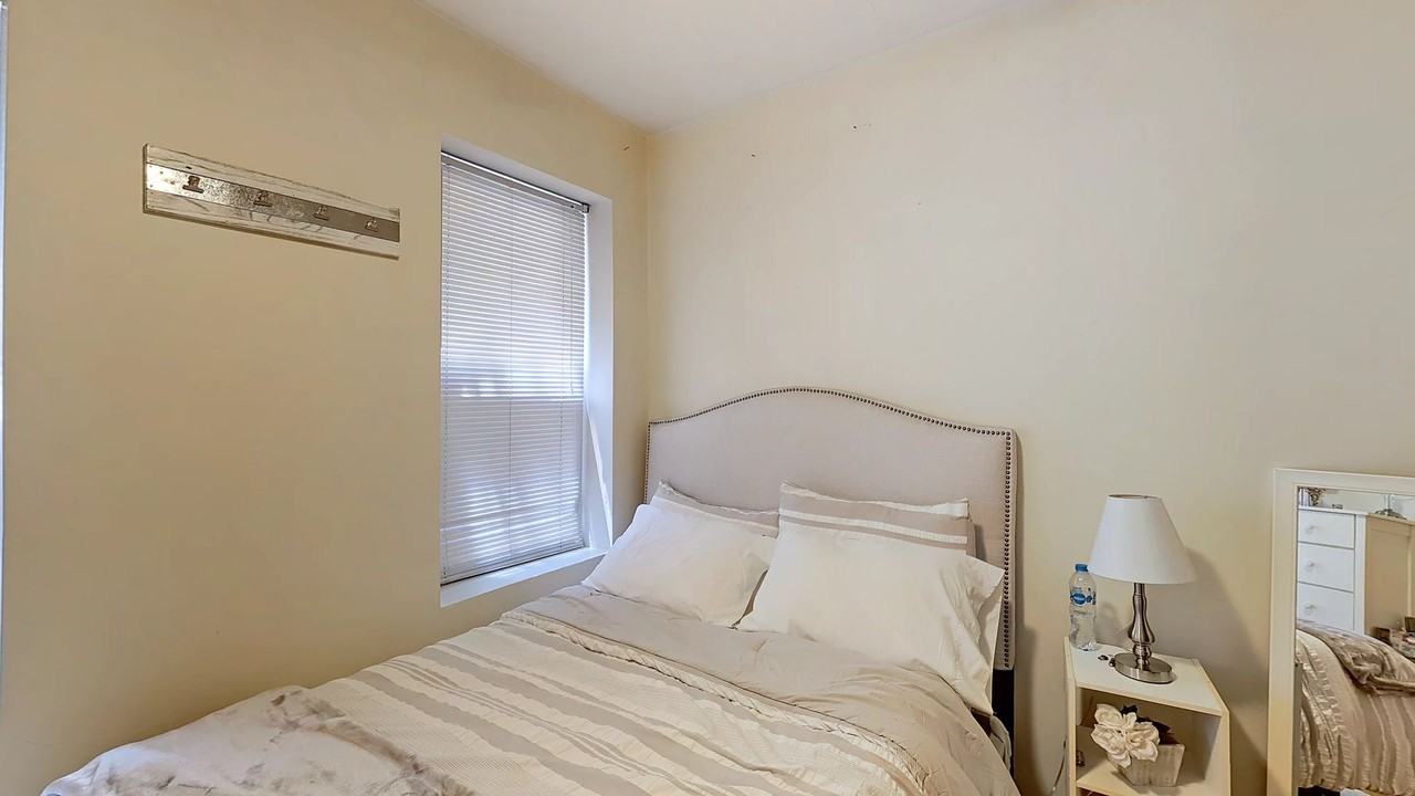 99 Prince St - Photo 6 of 13