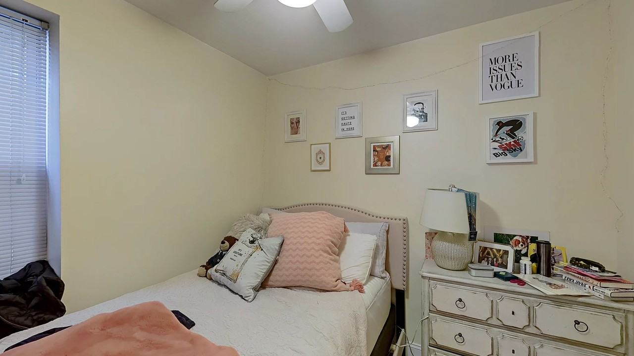 99 Prince St - Photo 7 of 13