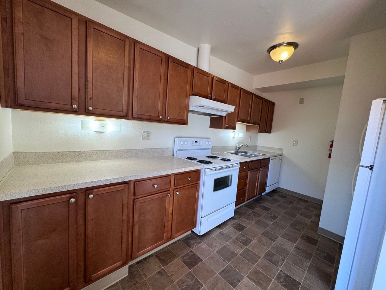 12170 Sw 14th St - Photo 5 of 16