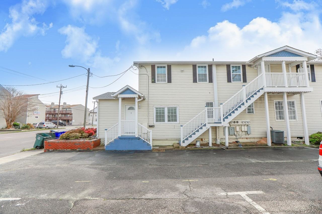 1033 E Ocean View Ave - Photo 2 of 50