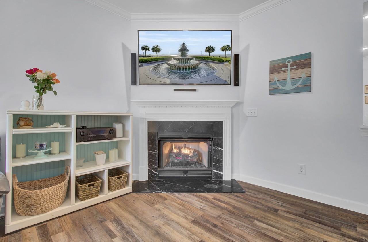 1443 Wellbrooke Ln - Photo 5 of 32