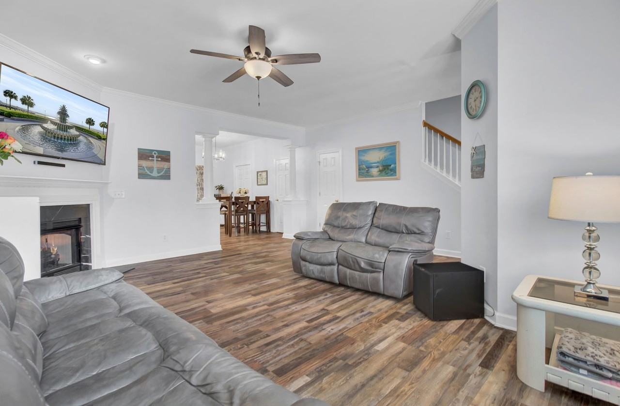 1443 Wellbrooke Ln - Photo 6 of 32