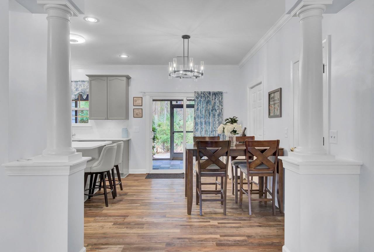 1443 Wellbrooke Ln - Photo 7 of 32