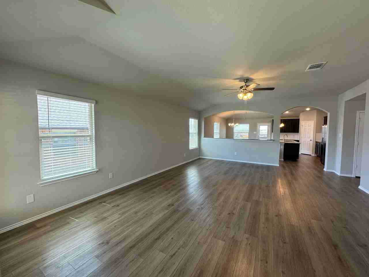 2404 Corradino St - Photo 4 of 50