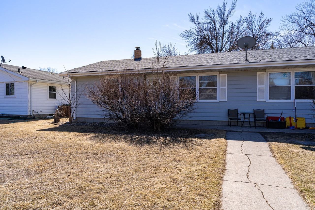 1207 20th St Nw - Photo 4 of 22