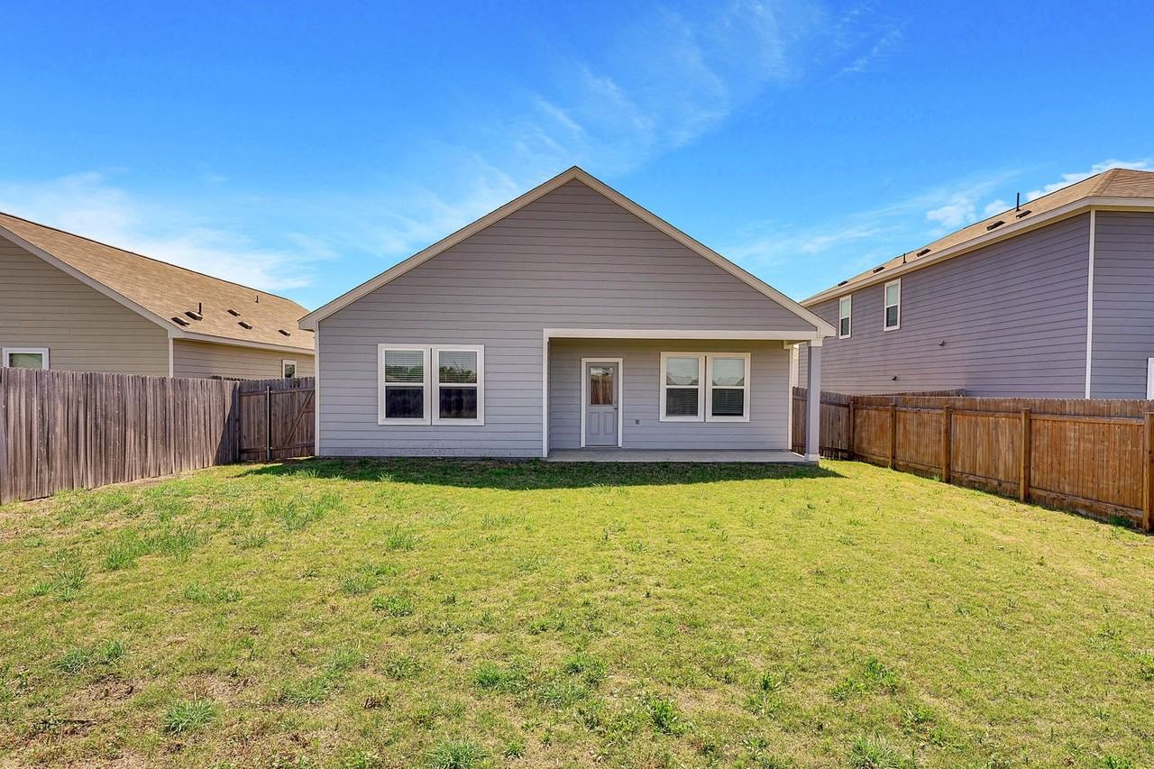 17820 Altesino Cv - Photo 5 of 24