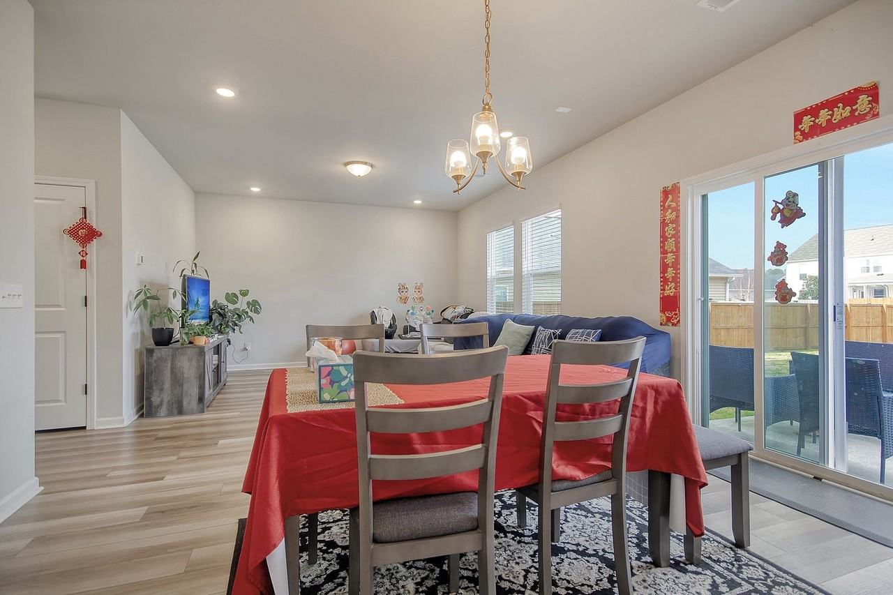 705 Mcroy St - Photo 5 of 28