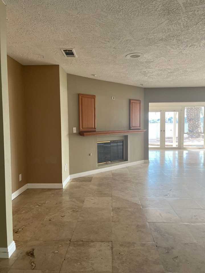 13686 Sea Gull Dr - Photo 2 of 16