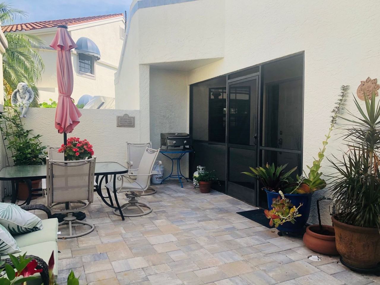 9595 Halyards Ct - Photo 2 of 50