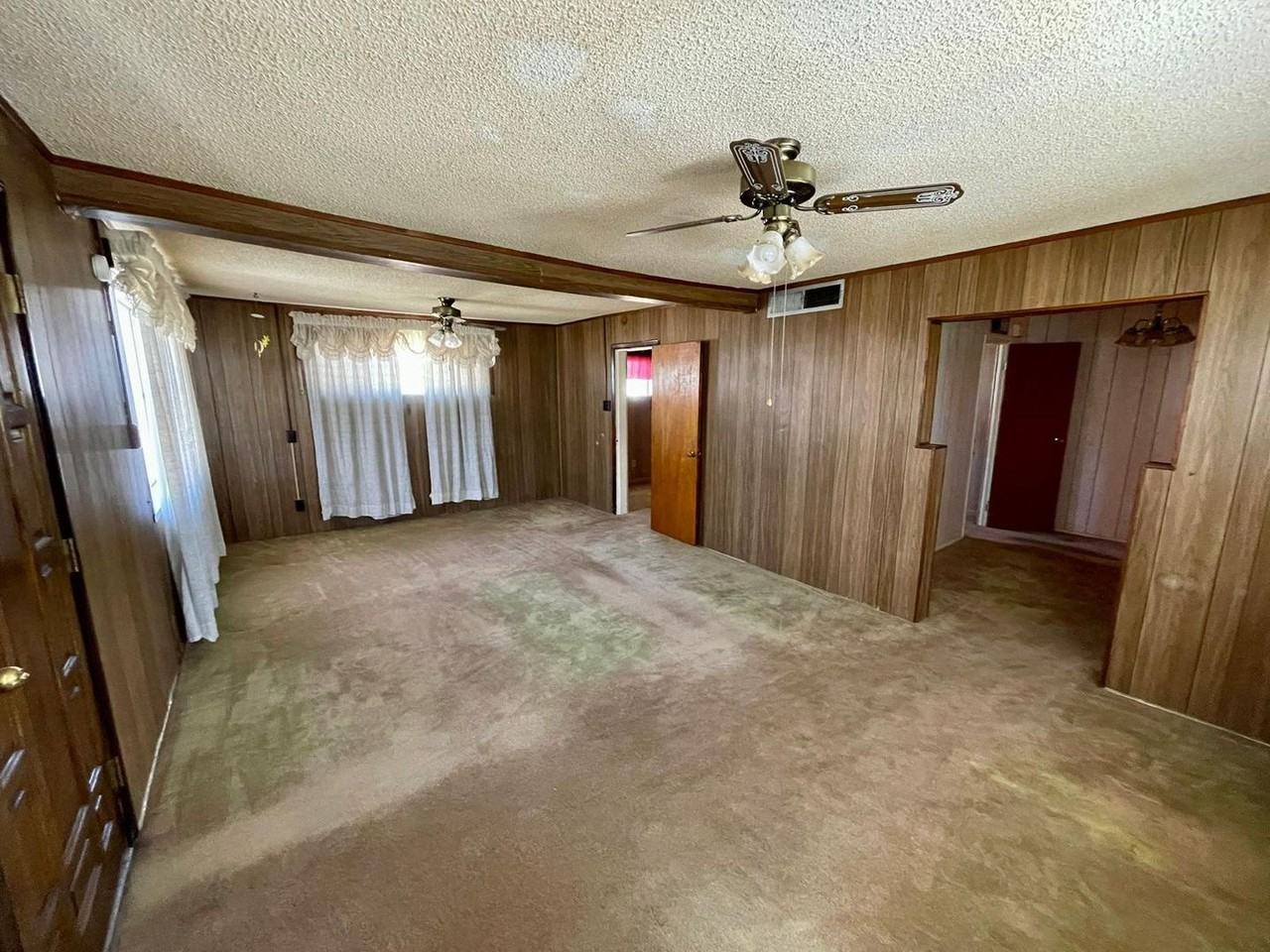 124 N Valencia Pl - Photo 3 of 11