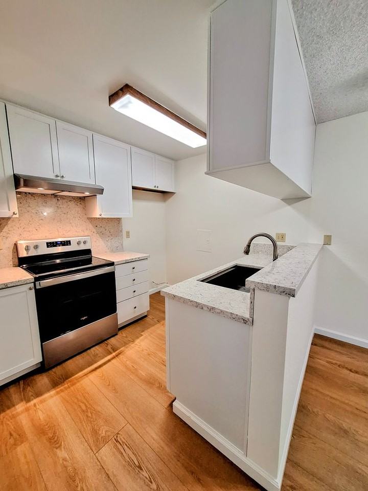 265 Gomes Ct - Photo 2 of 26