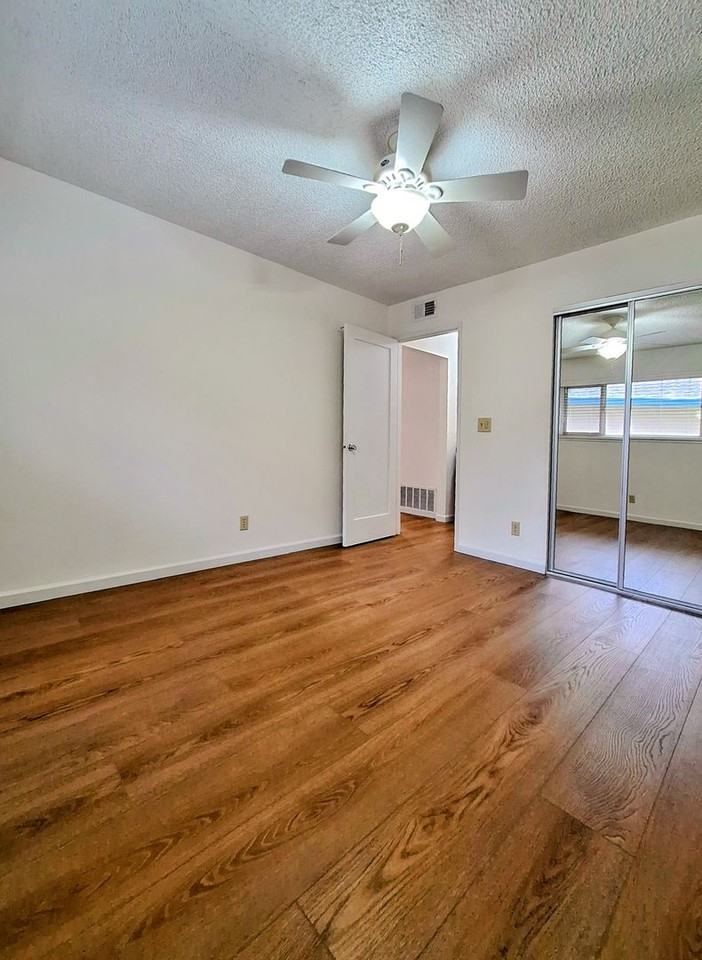 265 Gomes Ct - Photo 3 of 26