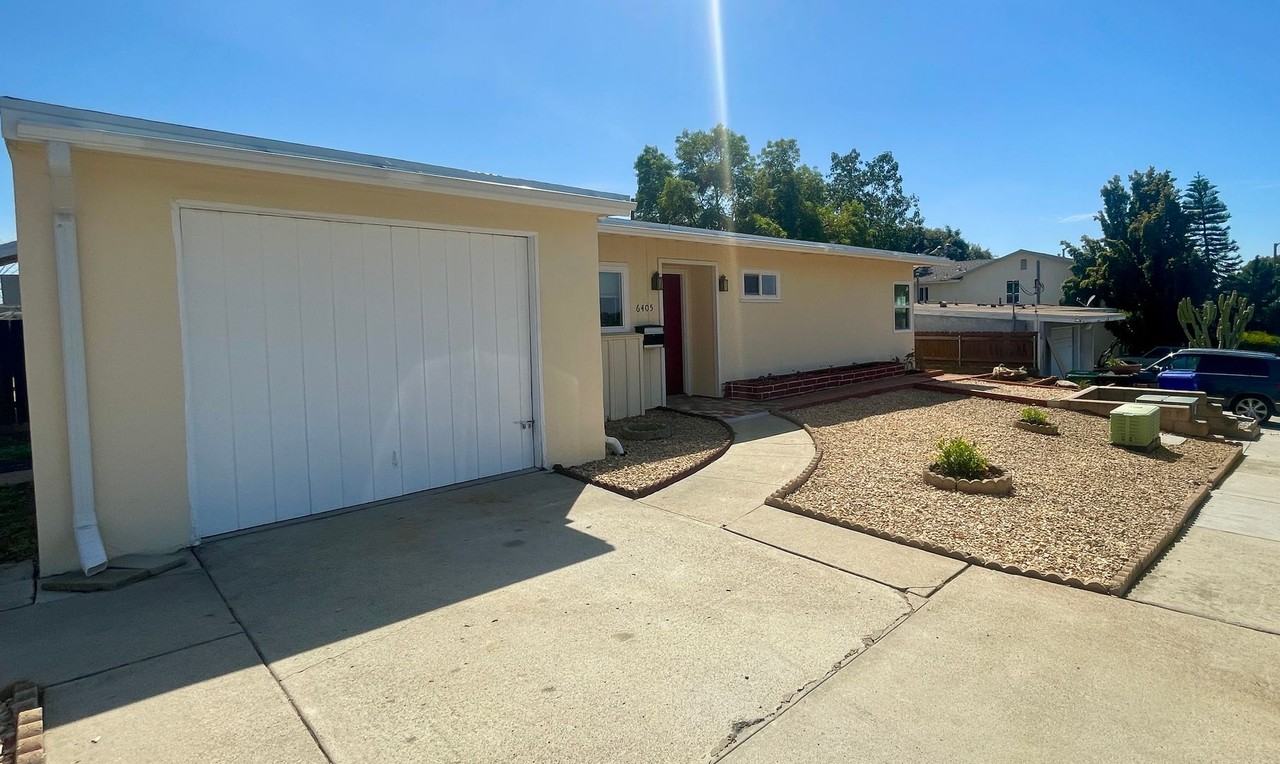 6405 Celia Vista Dr - Photo 2 of 17